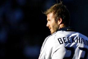 篮球赛场焦点！荷兰队对阵意大利队，豪门翻车，赛后引发巨大争议